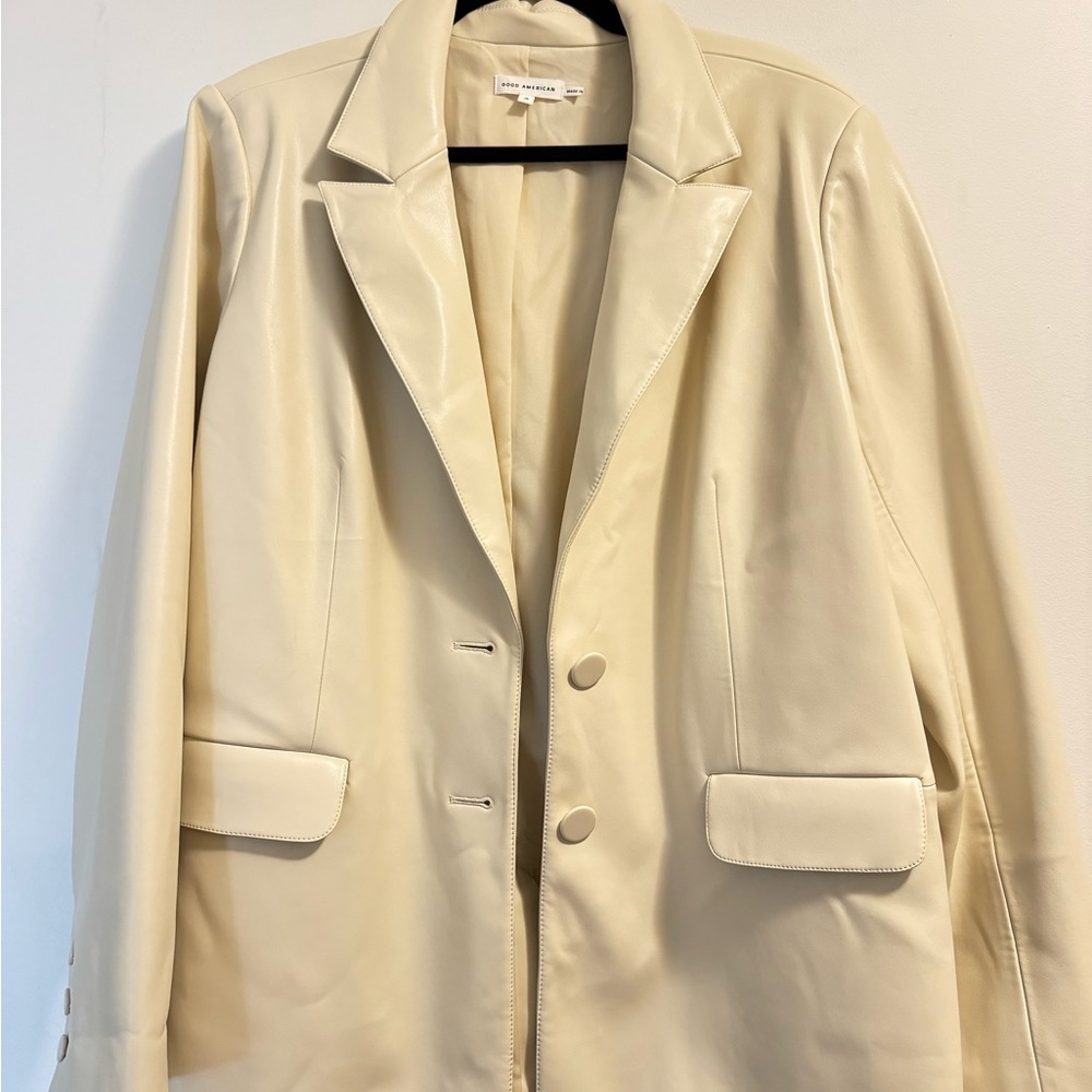 Good American Cream Tailored Blazer